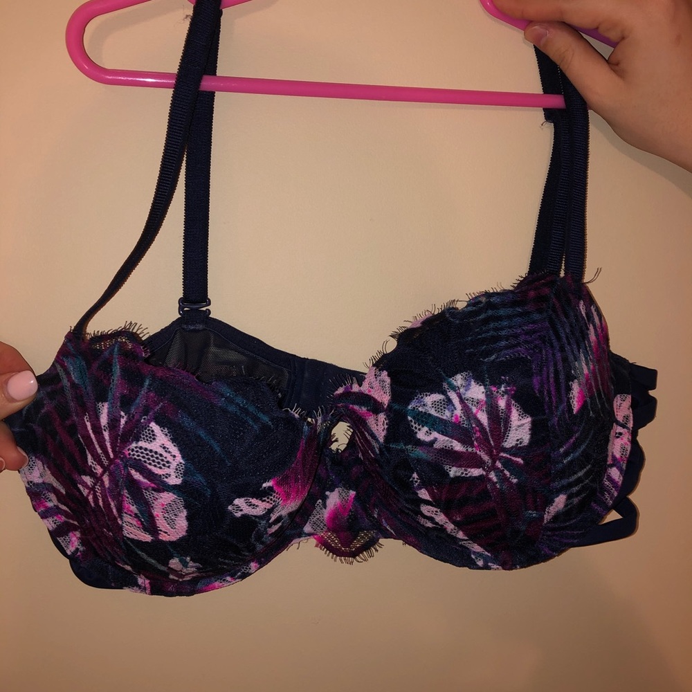 PINK bra